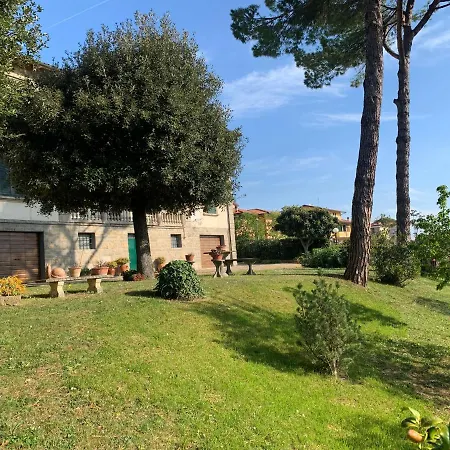 Dei Pini Apartment Montopoli in Val d'Arno